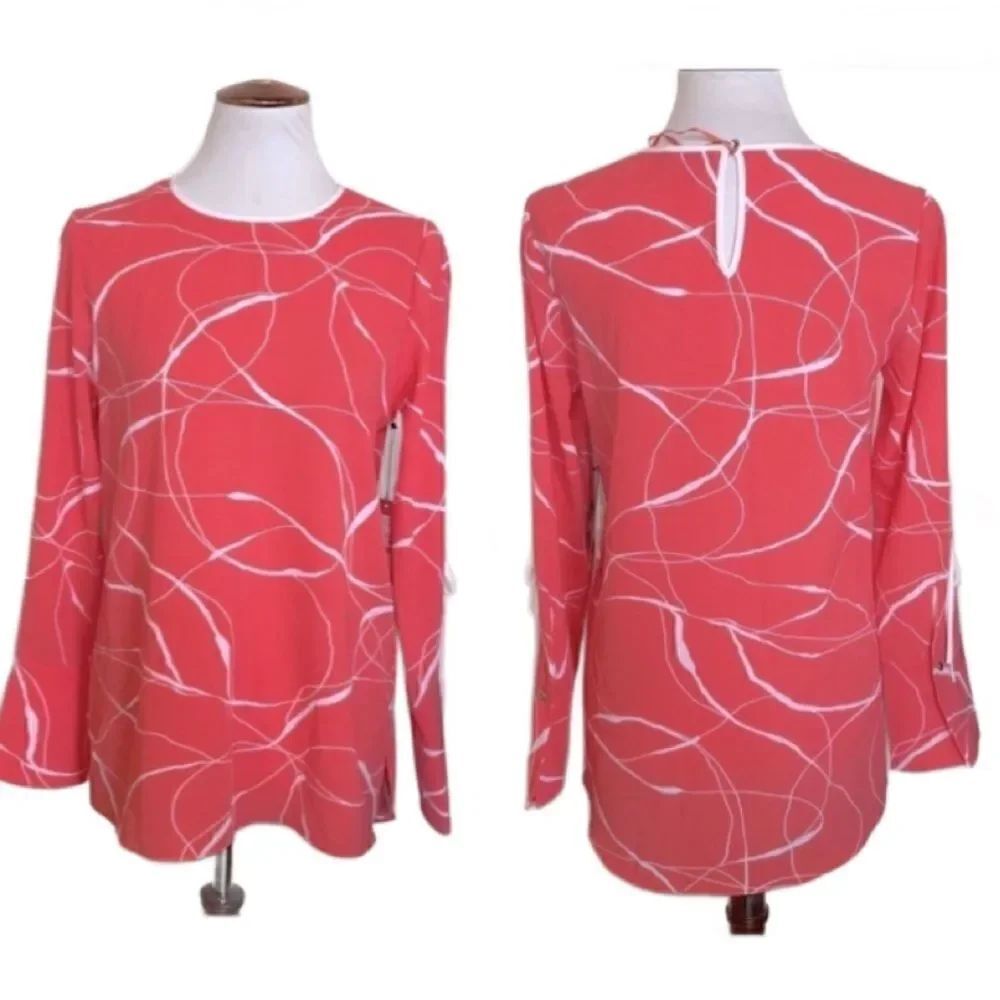 Vince Camuto (NWT) Lightweight Pink Blouse w/White Designs (Size: XS)